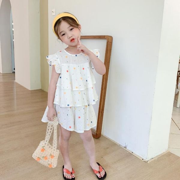 2020 new girls 2 pcs dots set ruffles vest+shorts fashion summer cotton linen girls suit 2-7 years hv201, White
2020 new girls 2 pcs dots set ruffles vest+shorts fashion summer cotton linen girls suit 2-7 years hv201, White