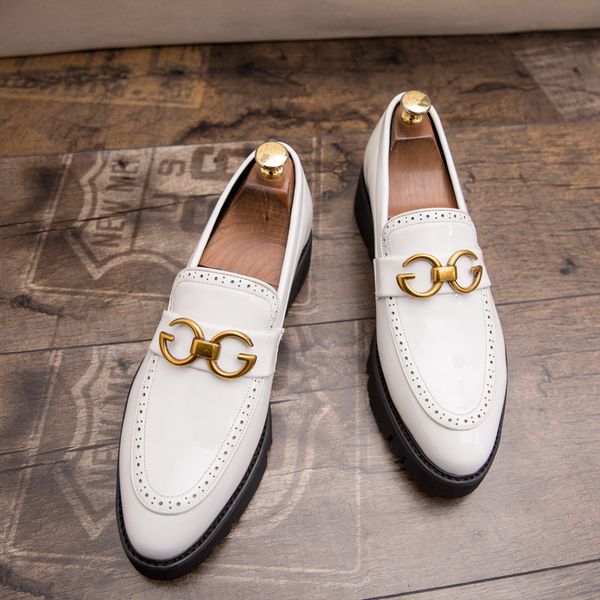 2019 new pointed british inside thick stylist casual black and white 
2019 new pointed british inside thick stylist casual black and white