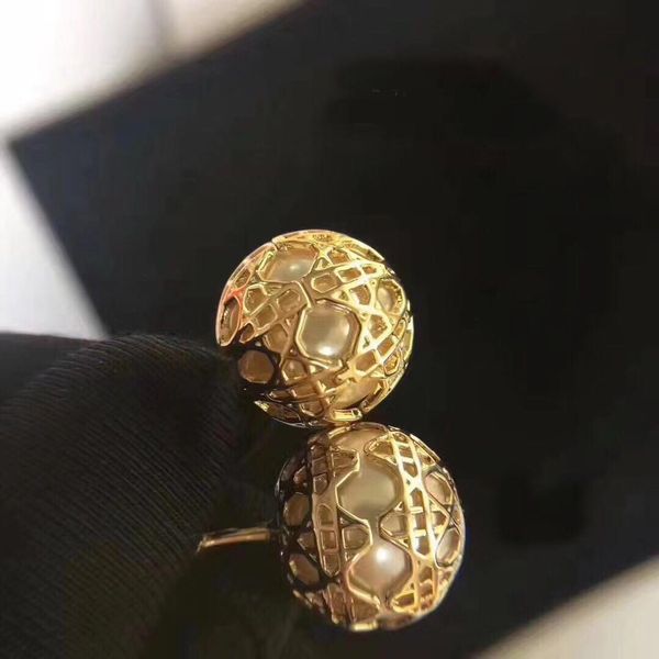 with box fashion brand have stamps pearl designer earrings for lady women party wedding lovers gift engagement luxury jewelry for bride hb13, Golden;silver
with box fashion brand have stamps pearl designer earrings for lady women party wedding lovers gift engagement luxury jewelry for bride hb13, Golden;silver