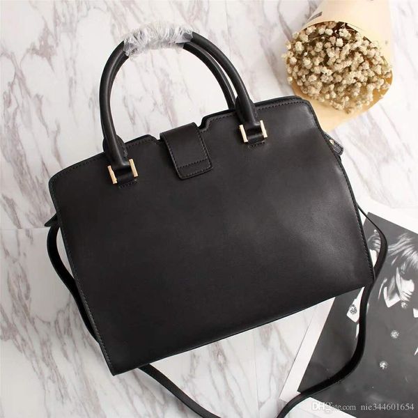 oblique cross package luxury bag,designer bags,designer handbags,handbag ,size 30*20*15 cm
oblique cross package luxury bag,designer bags,designer handbags,handbag ,size 30*20*15 cm