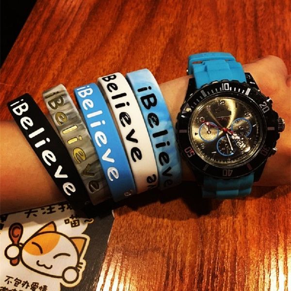 new durant i believe bracelet basketball bracelet wristband silicone faith power bands energy gym bracelets for men jewelry, Golden;silver
new durant i believe bracelet basketball bracelet wristband silicone faith power bands energy gym bracelets for men jewelry, Golden;silver
