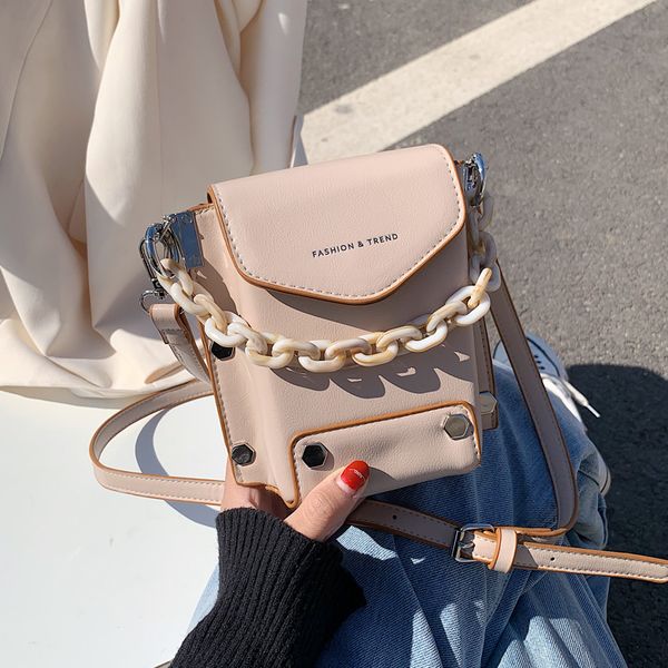 new original design summer fashion rivet shoulder bag & elegant chain box bag handbag width 15cm height 17cm thickness 9cm
new original design summer fashion rivet shoulder bag & elegant chain box bag handbag width 15cm height 17cm thickness 9cm