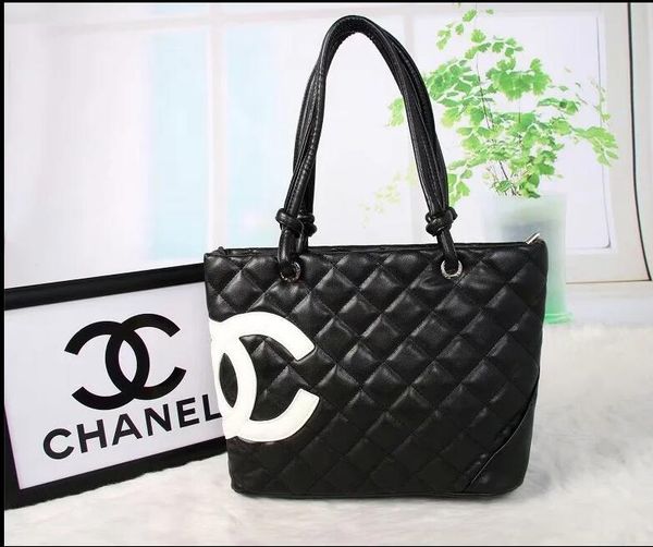 2020 new fashion womens designers handbags shoulder bag designers luxury handbags purses luxury clutch women leather tote 05
2020 new fashion womens designers handbags shoulder bag designers luxury handbags purses luxury clutch women leather tote 05