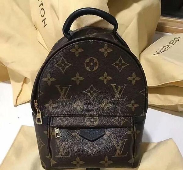 LOUIS VUITTON supreme Женские сумки через плечо с клапаном Сумка через плечо Засов симпатичные плечевые сумки высокого качества Gucci ysl
LOUIS VUITTON supreme Женские сумки через плечо с клапаном Сумка через плечо Засов симпатичные плечевые сумки высокого качества Gucci ysl