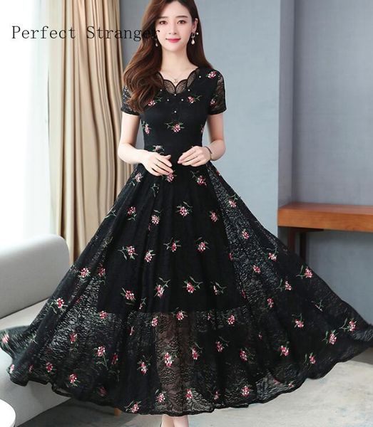 2020 summer new arrival elegant v collar flower embroidery short sleeve women lace long dress, Black;gray
2020 summer new arrival elegant v collar flower embroidery short sleeve women lace long dress, Black;gray
