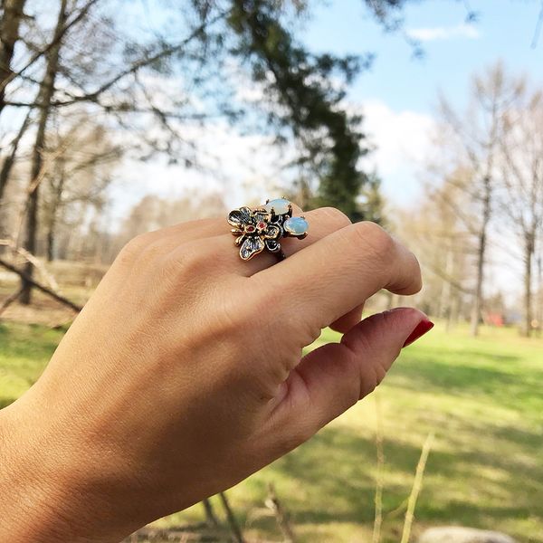 fashion- butterfly ring white opal stones anel female jewellery black gold-color women gifts fashion rings jewelry accessories, Golden;silver
fashion- butterfly ring white opal stones anel female jewellery black gold-color women gifts fashion rings jewelry accessories, Golden;silver