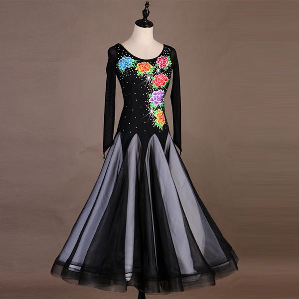 2019 women new black embroidery big flowers rhinestone decoration modern dance dress long sleeve team competition dance costume, Black;red
2019 women new black embroidery big flowers rhinestone decoration modern dance dress long sleeve team competition dance costume, Black;red