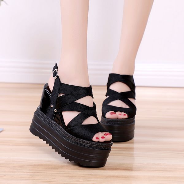 lucyever woman wedges sandals 2020 summer women peep toe platform shoes woman fashion thick bottom gladiator sandals black white y200702
lucyever woman wedges sandals 2020 summer women peep toe platform shoes woman fashion thick bottom gladiator sandals black white y200702