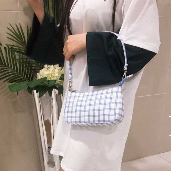a large number of spot 2020 women's bag new bm baguette bag plaid underarm fashion portable shoulder women
a large number of spot 2020 women's bag new bm baguette bag plaid underarm fashion portable shoulder women