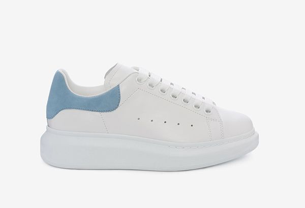 season designer shoe fashion luxury women shoes men leather lace up platform oversized sole sneakers white black casual shoes with og box
season designer shoe fashion luxury women shoes men leather lace up platform oversized sole sneakers white black casual shoes with og box