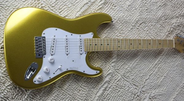 gold electric guitar maple fingerboard white shield sss pickup can be customized as required ing
gold electric guitar maple fingerboard white shield sss pickup can be customized as required ing