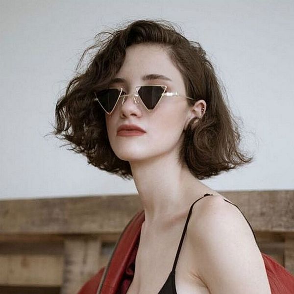 2019 triangle sunglasses women oculos new vintage glasses openwork metal frame gold reg black punk sun glasses men okulary, White;black
2019 triangle sunglasses women oculos new vintage glasses openwork metal frame gold reg black punk sun glasses men okulary, White;black