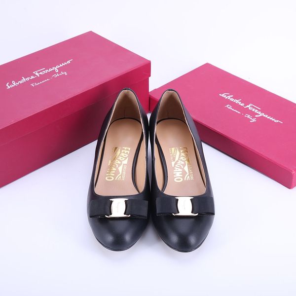 18ss luxurious square low high heel shoes women pumps woman office career shoes low high heels plus size 35 - 40, Black
18ss luxurious square low high heel shoes women pumps woman office career shoes low high heels plus size 35 - 40, Black