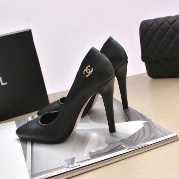 women's high heels european station new high-quality leather shoes 35-40 casual shoes factory direct sales ing, Black
women's high heels european station new high-quality leather shoes 35-40 casual shoes factory direct sales ing, Black