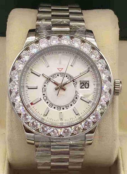 fashion 42mm big diamond outer ring male mechanical watch vertical universal date waterproof sport casual watch, Slivery;brown
fashion 42mm big diamond outer ring male mechanical watch vertical universal date waterproof sport casual watch, Slivery;brown