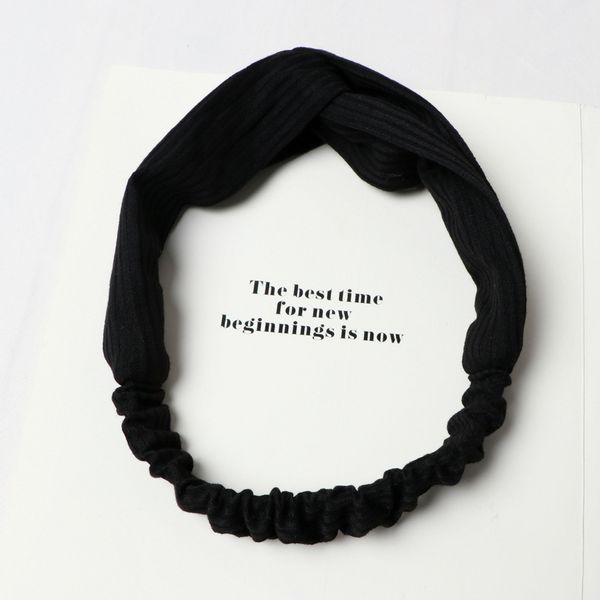 korean version of the hair band ladies temperament knit cross sports solid color korean jewelry hundred headband take autumn and winter hair, Black;brown
korean version of the hair band ladies temperament knit cross sports solid color korean jewelry hundred headband take autumn and winter hair, Black;brown
