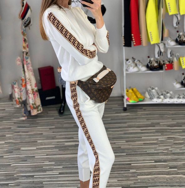 2020 new fahsion autumn womens designer two piece pants womens luxury hooded shirts long sleeves long pants suit casual sports suit, White
2020 new fahsion autumn womens designer two piece pants womens luxury hooded shirts long sleeves long pants suit casual sports suit, White