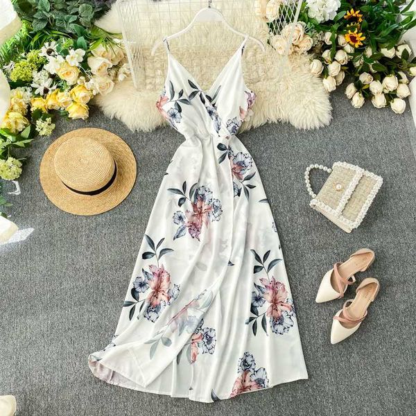 beach vacation style printed beach long dress v-neck waist was thin and fashionable strap dress 2020 summer, Black;gray
beach vacation style printed beach long dress v-neck waist was thin and fashionable strap dress 2020 summer, Black;gray