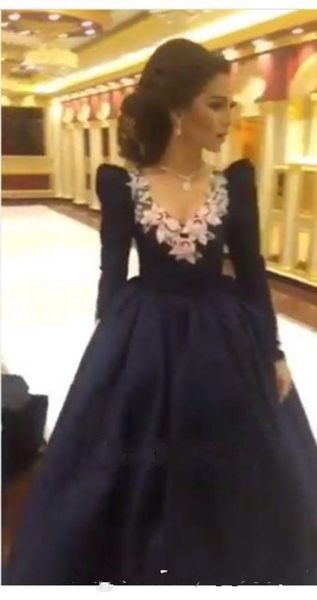 2019 new double v-neck flower decoration draped satin ball gown full sleeves formal evening dresses vestido de festa, Black;red
2019 new double v-neck flower decoration draped satin ball gown full sleeves formal evening dresses vestido de festa, Black;red