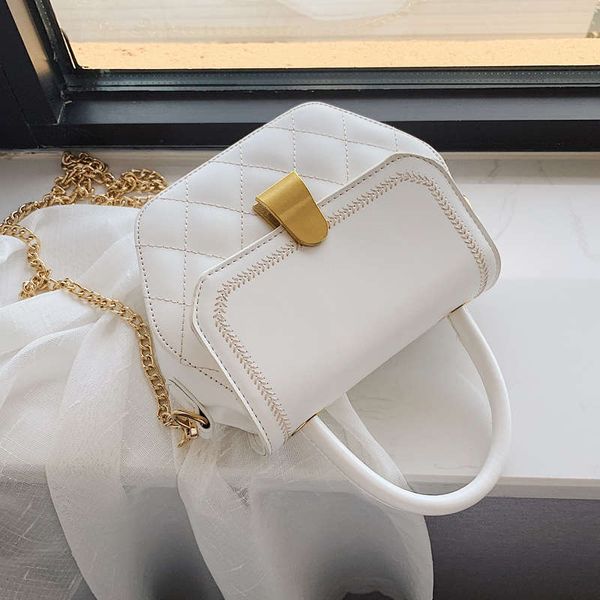 2020 роскошные сумки женские сумки сумка мода искусственная кожа женская дизайнерская сумка решетки цепи плеча сумка
2020 роскошные сумки женские сумки сумка мода искусственная кожа женская дизайнерская сумка решетки цепи плеча сумка