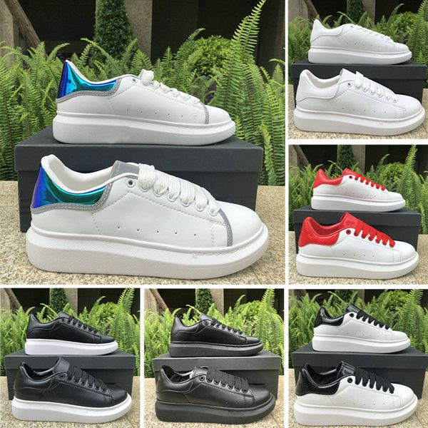Luxury Fashion Designer Shoes 3M Reflective Women Men Leather Platform Casual Shoe Triple White Black Mens Flat Chaussures 36-44 Wholesale
Luxury Fashion Designer Shoes 3M Reflective Women Men Leather Platform Casual Shoe Triple White Black Mens Flat Chaussures 36-44 Wholesale