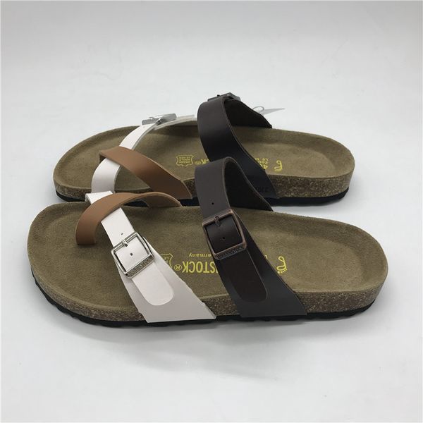 2020 casual slides for summer family matching shoes pu leather clogs for sale buckles breathable summer pieces holiday shoes for family, Black;grey
2020 casual slides for summer family matching shoes pu leather clogs for sale buckles breathable summer pieces holiday shoes for family, Black;grey