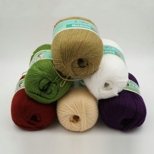 10 pieces*50g mink cashmere 98%,pashm 2% wholesale yarn for knitting mink baby wool hand-knitted soft hand knitting thread, Black;white
10 pieces*50g mink cashmere 98%,pashm 2% wholesale yarn for knitting mink baby wool hand-knitted soft hand knitting thread, Black;white