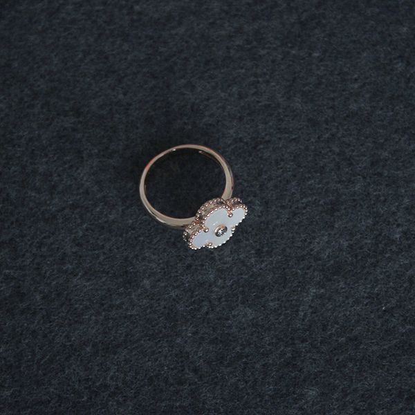 white mother of pearl diamond rings female vintage clover women wedding fine jewelry, Silver
white mother of pearl diamond rings female vintage clover women wedding fine jewelry, Silver