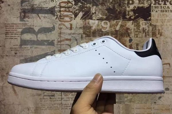 2019 роскошная мужчины женщины тапки повседневная обувь low top италия марка ace bee stripes чистка walking спортивные тренажеры chaussures, Black
2019 роскошная мужчины женщины тапки повседневная обувь low top италия марка ace bee stripes чистка walking спортивные тренажеры chaussures, Black