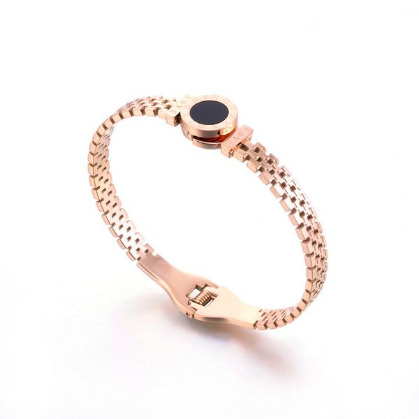 мода роскошь designertitanium стали браслеты из розового золота ladys браслеты римская буква полые женщина браслет ювелирные изделия лучший, Black
мода роскошь designertitanium стали браслеты из розового золота ladys браслеты римская буква полые женщина браслет ювелирные изделия лучший, Black