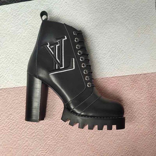 high-end short bootslv female leather front with round head elasticated boots waterproof thick bottom high heels custom outdoor martin boots, Black
high-end short bootslv female leather front with round head elasticated boots waterproof thick bottom high heels custom outdoor martin boots, Black