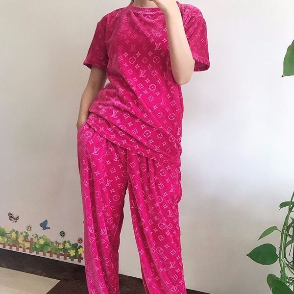 velvet leg pants baggy large size slim harem pants fall/winter new casual track pants, Black;white
velvet leg pants baggy large size slim harem pants fall/winter new casual track pants, Black;white