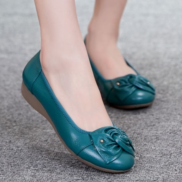 non-slip peas shoes female new bow comfortable tendon soft bottom casual mother shoes women, Black
non-slip peas shoes female new bow comfortable tendon soft bottom casual mother shoes women, Black