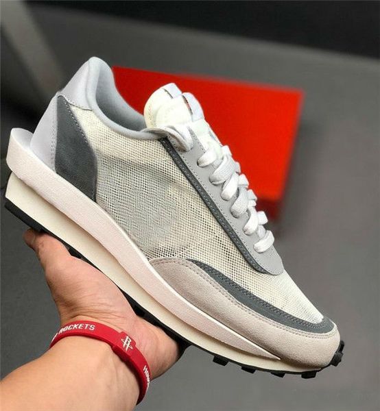 с box sacai x ldv вафельного daybreak кроссовок кроссовок мужских кроссовок для женщин модельер дышите рубец s black спортивной обувь
с box sacai x ldv вафельного daybreak кроссовок кроссовок мужских кроссовок для женщин модельер дышите рубец s black спортивной обувь