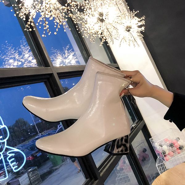 2019 new fall boots fashion leopard boots women white women winter autumn high heels ladies black
2019 new fall boots fashion leopard boots women white women winter autumn high heels ladies black