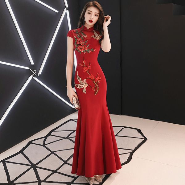 embroidery chinese traditional plus size 3xl vestidso cheongsam elegant bride wedding party dress mermaid long qipao s-180, Red
embroidery chinese traditional plus size 3xl vestidso cheongsam elegant bride wedding party dress mermaid long qipao s-180, Red