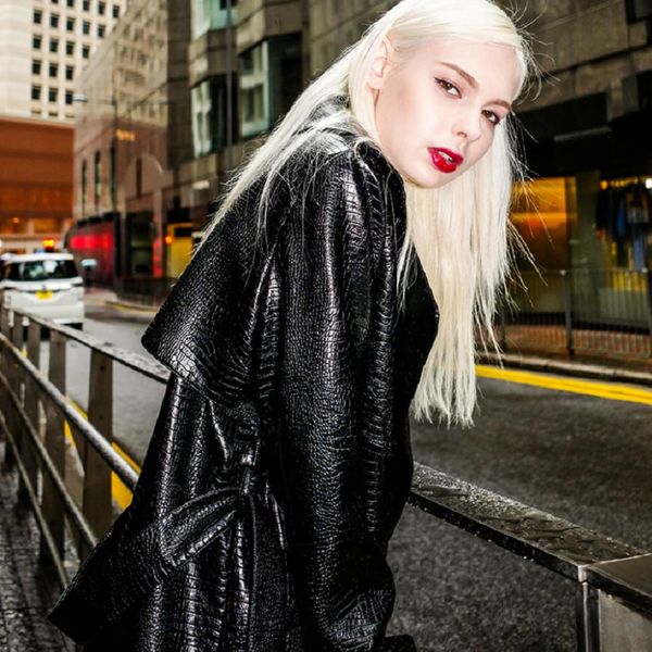 pu leather jacket windbreaker women winter new imitation crocodile pattern slim was thin long leather outwear coat l1283, Black
pu leather jacket windbreaker women winter new imitation crocodile pattern slim was thin long leather outwear coat l1283, Black