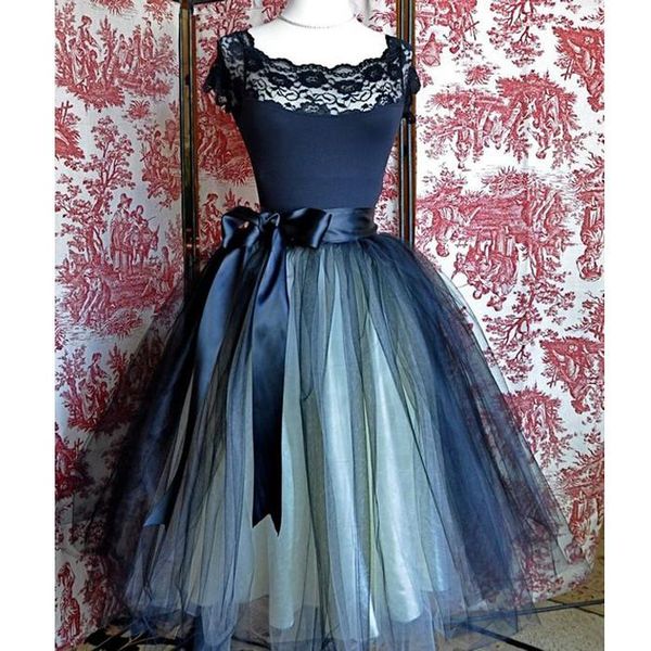 Dark Navy Tea Length Short Cocktail Dresses 2019 Party Dress Homecoming Gowns Formal Wear vestidos cortos robes de cocktail Abendkleider
Dark Navy Tea Length Short Cocktail Dresses 2019 Party Dress Homecoming Gowns Formal Wear vestidos cortos robes de cocktail Abendkleider