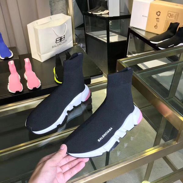 2020 new gl8 men and women socks shoes fashion sneakers couple models outdoor sports shoes daily casual breathable sports shoes belt box
2020 new gl8 men and women socks shoes fashion sneakers couple models outdoor sports shoes daily casual breathable sports shoes belt box