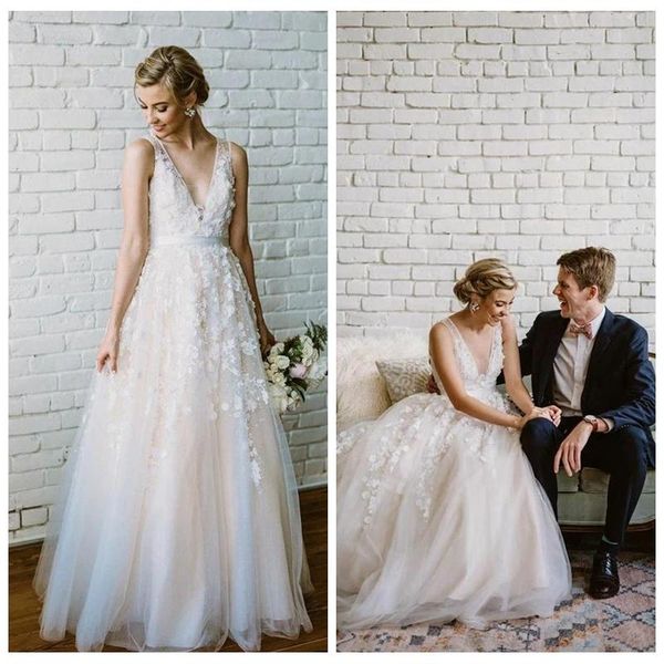 2020 elegant plunging v neck wedding dresses 3d floral applique floor length tulle ribbon backless country wedding bridal gown, White
2020 elegant plunging v neck wedding dresses 3d floral applique floor length tulle ribbon backless country wedding bridal gown, White