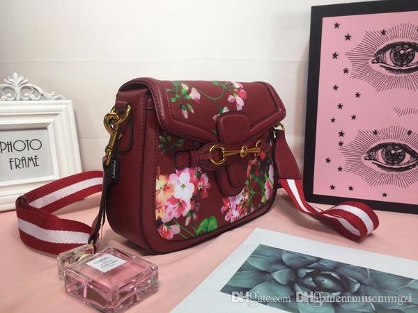 модный бренд designlady web printing flower leather crossbody bag конная седельная сумка седло келли стремя шарм кожаная сумка через плечо 3
модный бренд designlady web printing flower leather crossbody bag конная седельная сумка седло келли стремя шарм кожаная сумка через плечо 3