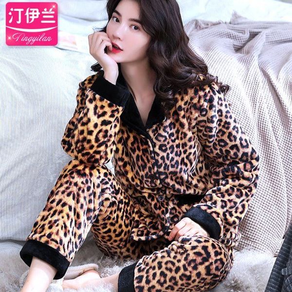 fashion leopard pajamas women thick flannel coral fleece european and american suit long sleeve warm autumn and winter home service large si, Black;red
fashion leopard pajamas women thick flannel coral fleece european and american suit long sleeve warm autumn and winter home service large si, Black;red