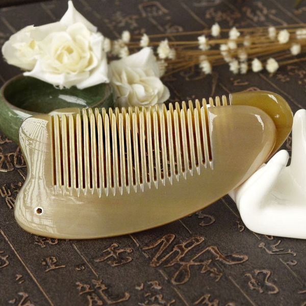 1pc creative heart-shaped natural yak horn comb natural grain massage health comb 12cm portable g0412, Silver
1pc creative heart-shaped natural yak horn comb natural grain massage health comb 12cm portable g0412, Silver