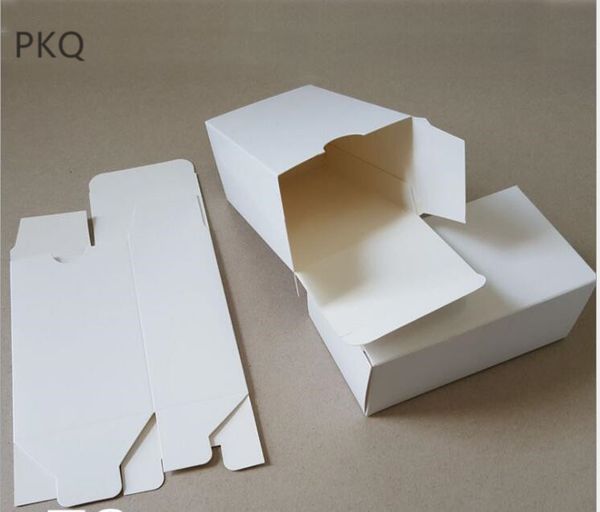 50pcs blank kraft paper box white candy box wedding favors gift package birthday party decoration boxes
50pcs blank kraft paper box white candy box wedding favors gift package birthday party decoration boxes