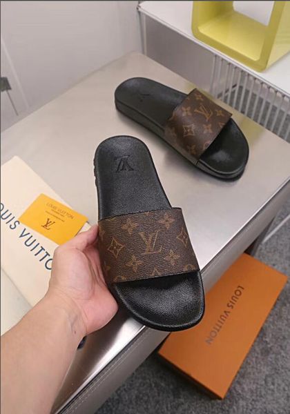 2029men women sandals designer shoes luxury slide summer fashion wide flat slippery sandals slipper flip flop with box 5 style size 38, Black
2029men women sandals designer shoes luxury slide summer fashion wide flat slippery sandals slipper flip flop with box 5 style size 38, Black
