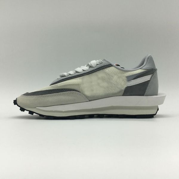 wholeslae sacai x lvd waffle daybreak men and women running shoes low retro sneakers couples outdoor sport shoes size 36-45 season
wholeslae sacai x lvd waffle daybreak men and women running shoes low retro sneakers couples outdoor sport shoes size 36-45 season