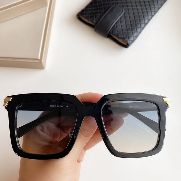 luxury sunglasses mens sunglasses women classic style plank metal frame 1005 uv400 protection outdoor eyewear with, White;black
luxury sunglasses mens sunglasses women classic style plank metal frame 1005 uv400 protection outdoor eyewear with, White;black