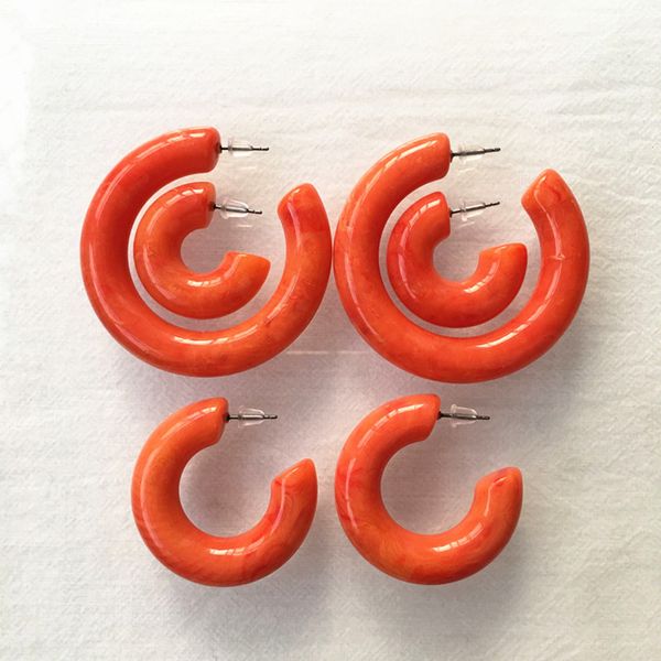 igu 2019 autumn winter korean exaggerated acrylic hoop earrings geometric circle hoop earrings factory wholesale e3472, Golden;silver
igu 2019 autumn winter korean exaggerated acrylic hoop earrings geometric circle hoop earrings factory wholesale e3472, Golden;silver