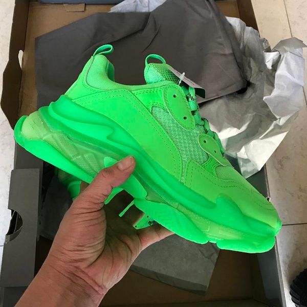 with box 2019 new fashion triple s designer dad shoes triple-s zapatos dark green clear sole men women casual shoes sport, Black
with box 2019 new fashion triple s designer dad shoes triple-s zapatos dark green clear sole men women casual shoes sport, Black