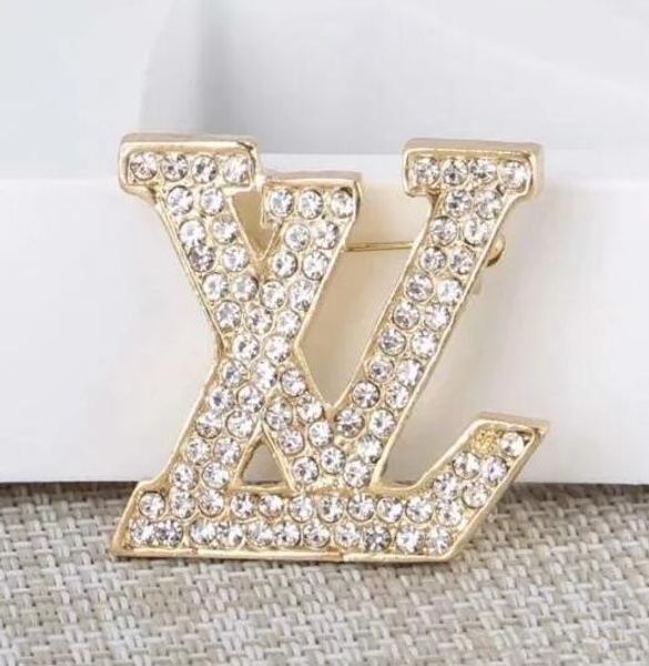 2019 Classic Style Lady Gold Sliver Brooch Fashion Pin for Party Fashion Lapel Pin Men Jewelry Fashion Men Mental Pin Brooch 3433
2019 Classic Style Lady Gold Sliver Brooch Fashion Pin for Party Fashion Lapel Pin Men Jewelry Fashion Men Mental Pin Brooch 3433